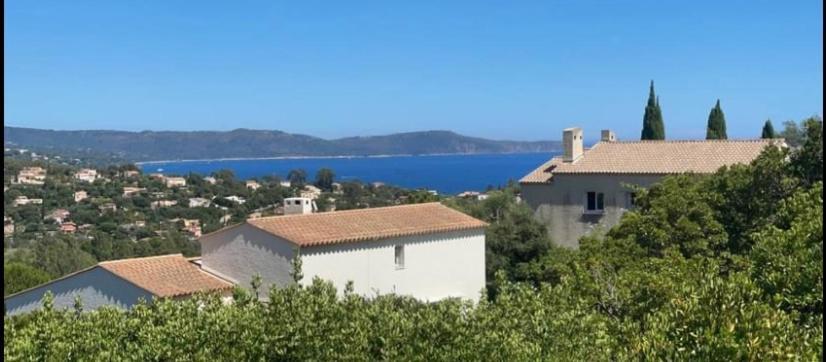 Villa Perla Saint-Tropez Cavalaire Sur Mer, 3-5 Chambres, Vue Mer, Piscine Chauffee Avril A Octobre Ngoại thất bức ảnh