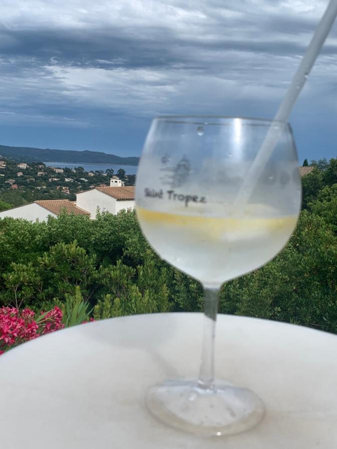 Villa Perla Saint-Tropez Cavalaire Sur Mer, 3-5 Chambres, Vue Mer, Piscine Chauffee Avril A Octobre Ngoại thất bức ảnh