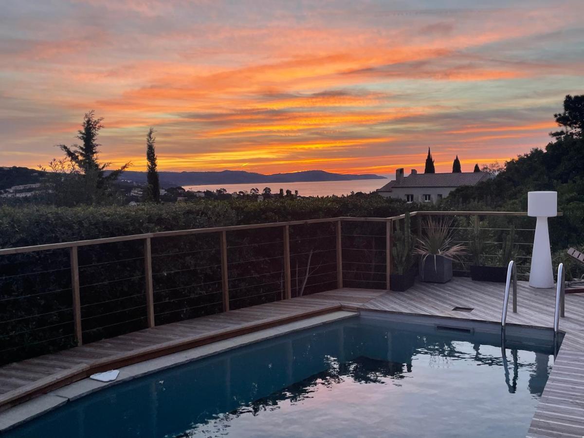 Villa Perla Saint-Tropez Cavalaire Sur Mer, 3-5 Chambres, Vue Mer, Piscine Chauffee Avril A Octobre Ngoại thất bức ảnh